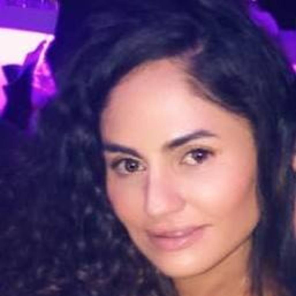 Meet your Posher, Eliza